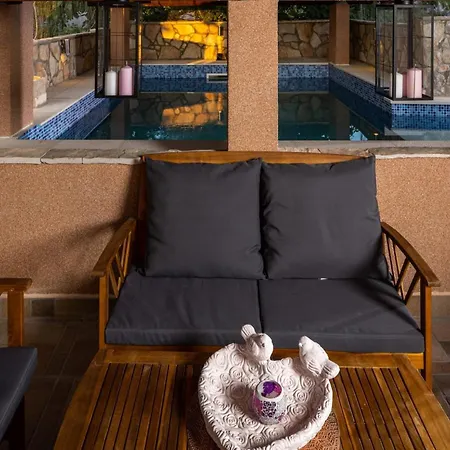 Dom wakacyjny Family Friendly House With A Swimming Pool Zastrazisce, Hvar - 23743