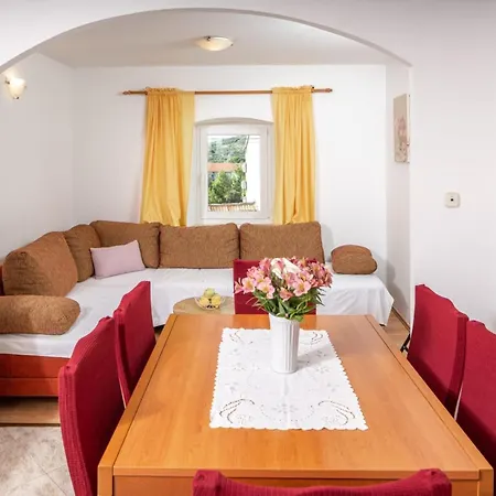 Family Friendly House With A Swimming Pool Zastrazisce, Hvar - 23743 Casa de Férias Zastražišće